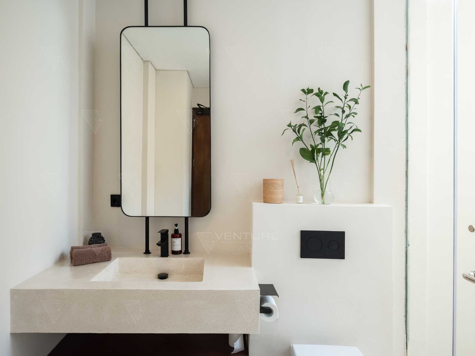 LaFinca-8709-HiRes-Compressed