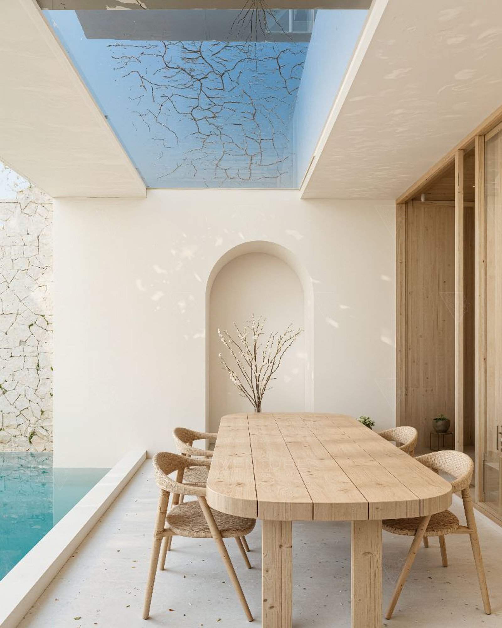OUTDOOR DINING TABLE